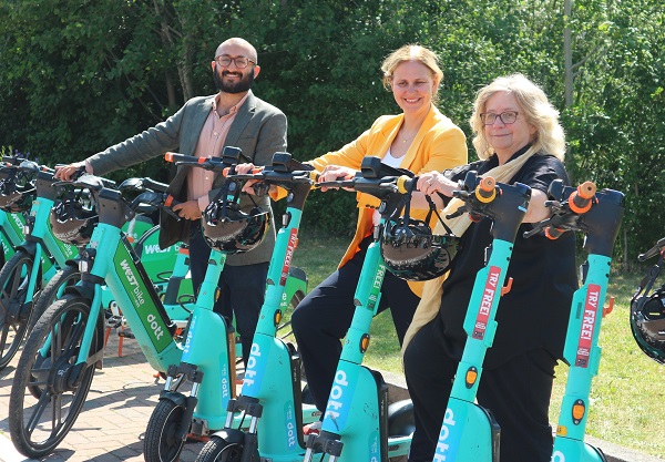 Dott UK's Iqbal Ahmed with Metro Mayor Helen Godwin and council cabinet member Chris Willmore launch the expanded scheme